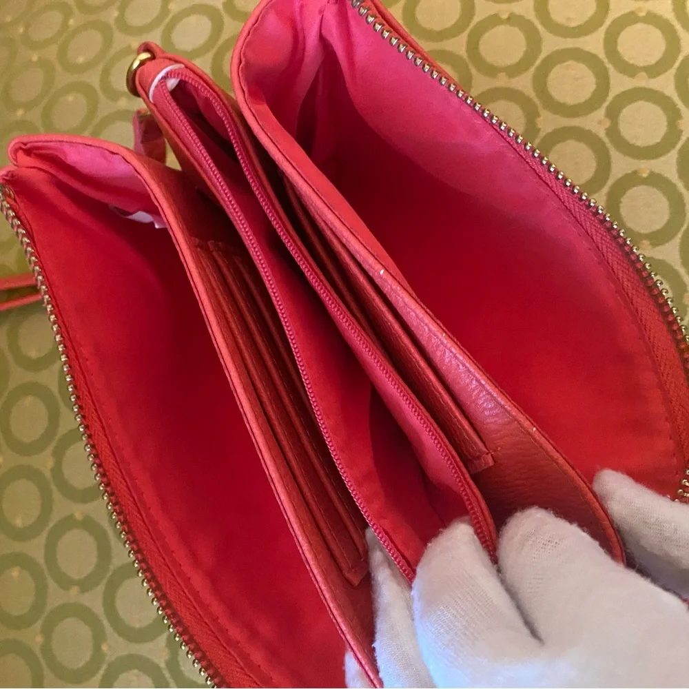 N/A coral wristlet